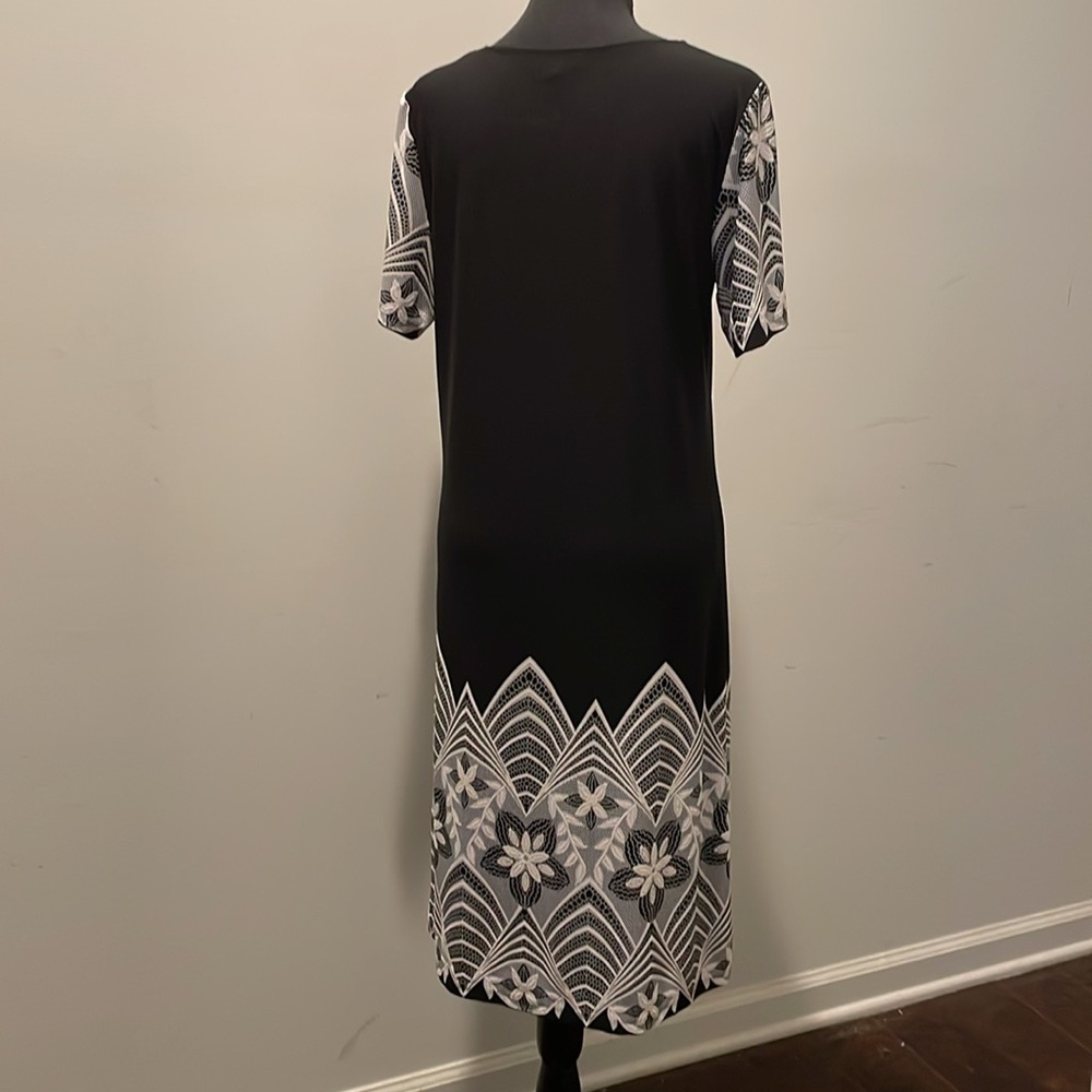 Chelsea Taylor Dress Women Size 10 Black White Dressy Embroidered Detailing - Picture 4 of 10